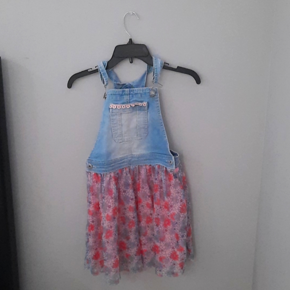 Overall dress